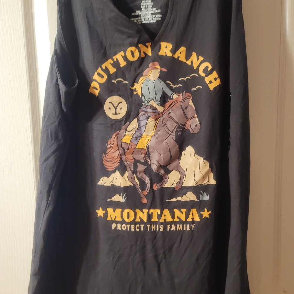 Torrid Yellowstone Apparel Black Tee with Yellow Graphic